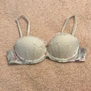 Velvet Floral White Lace Push-Up Bra